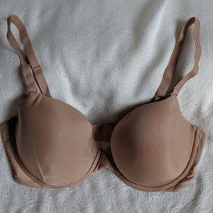 Victoria's Secret "The Nakeds" lined demi bra